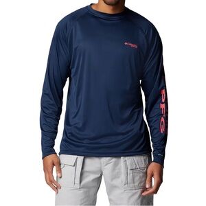 Columbia Men's Dark Blue Rash Guard with Red Accents